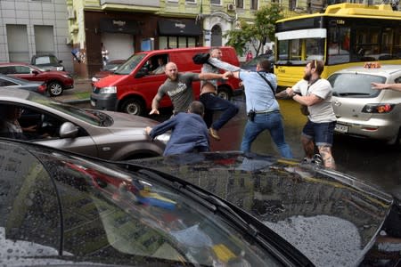 Opponents of Ukraine's former President Poroshenko attack his bodyguards in Kiev