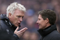 West Ham United manager David Moyes, left, and Crystal Palace manager Oliver Glasner before the English Premier League soccer match between West Ham United and Crystal Palace at Selhurst Park in London, Sunday April 21, 2024. (Steven Paston/PA via AP)