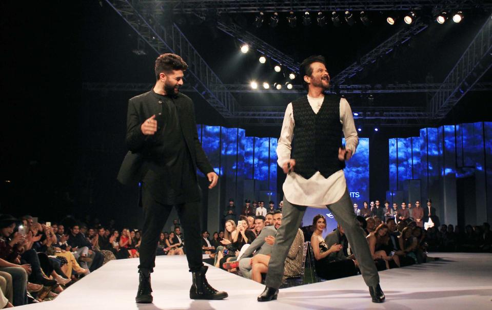 Bollywood meets fashion at 'Van Heusen and GQ Fashion Nights 2016' finale