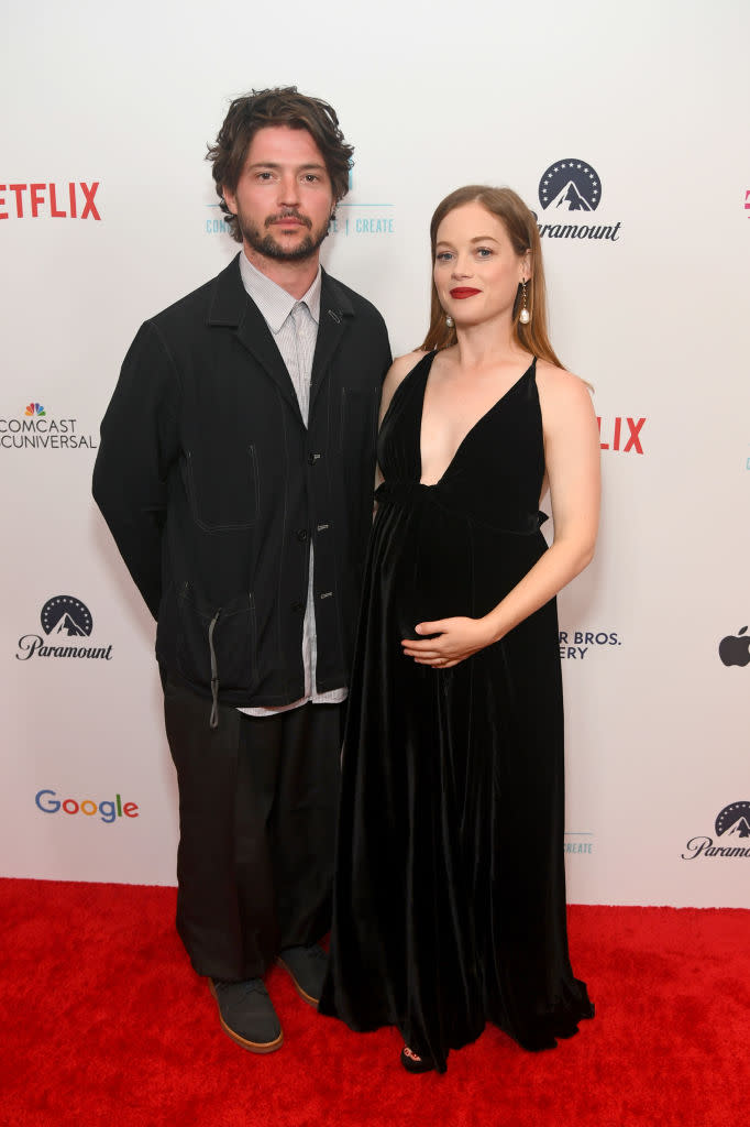 Thomas McDonell & Jane Levy