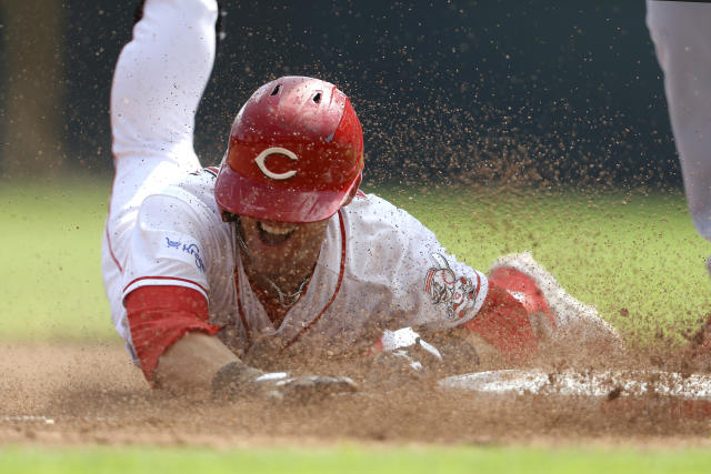 Joey Votto wanted a fan's 'Votto for President' shirt so much he