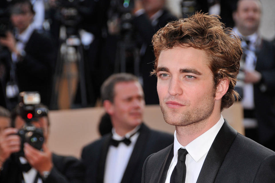 EN IMAGES – Robert Pattinson, l’acteur magnétique, fête ses 33 ans