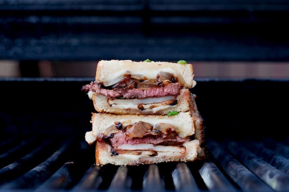 <strong>Get the <a href="http://bsinthekitchen.com/steak-potato-barbecued-grilled-cheese/">Steak & Potato Barbecued Grilled Cheese recipe from</a> BS in the Kitchen</strong>