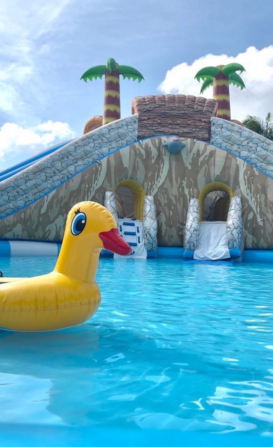 El parque acuático ‘Jungle Splash’ permanecerá abierto hasta finales de agosto.