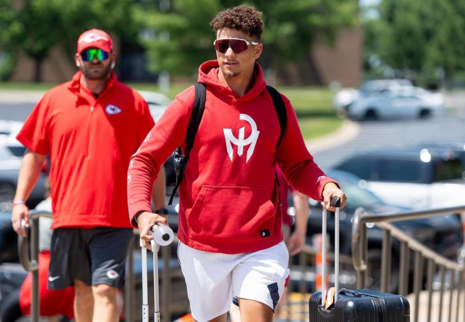 Kansas City Chiefs quarterback Patrick Mahomes wheels his belongings into a dorm room at Missouri Western State University during the first day of training camp on Tuesday, July 18, 2023, in St. Joseph, Mo. Nick Wagner/nwagner@kcstar.com