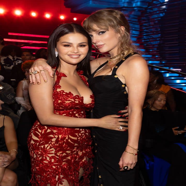 selena and taylor at an event