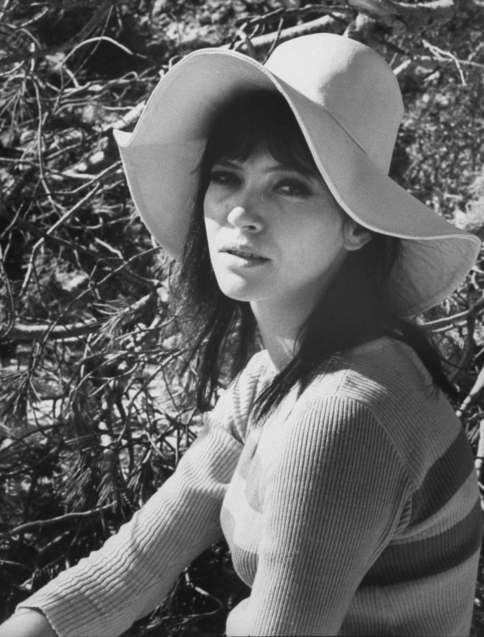 <h1 class="title">Anna Karina</h1><cite class="credit">Photo: Getty Images</cite>