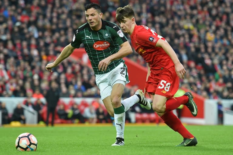 Liverpool's Ben Woodburn (R) could make his senior Wales debut in the World Cup qualifying match against Ireland