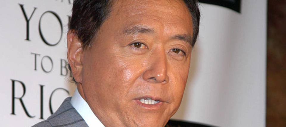 'Lehman ໂລກຕໍ່ໄປ': Robert Kiyosaki ພຽງແຕ່ອອກຄໍາເຕືອນຮ້າຍແຮງກ່ຽວກັບວິກິດການເງິນບໍານານໃນປະຈຸບັນ, ເວົ້າວ່າ 'ຜູ້ປະຫຍັດເງິນປອມ' ຈະຮູ້ສຶກເຈັບປວດທີ່ສຸດ - ລາວມັກຊັບສິນທີ່ແທ້ຈິງ 3 ນີ້.