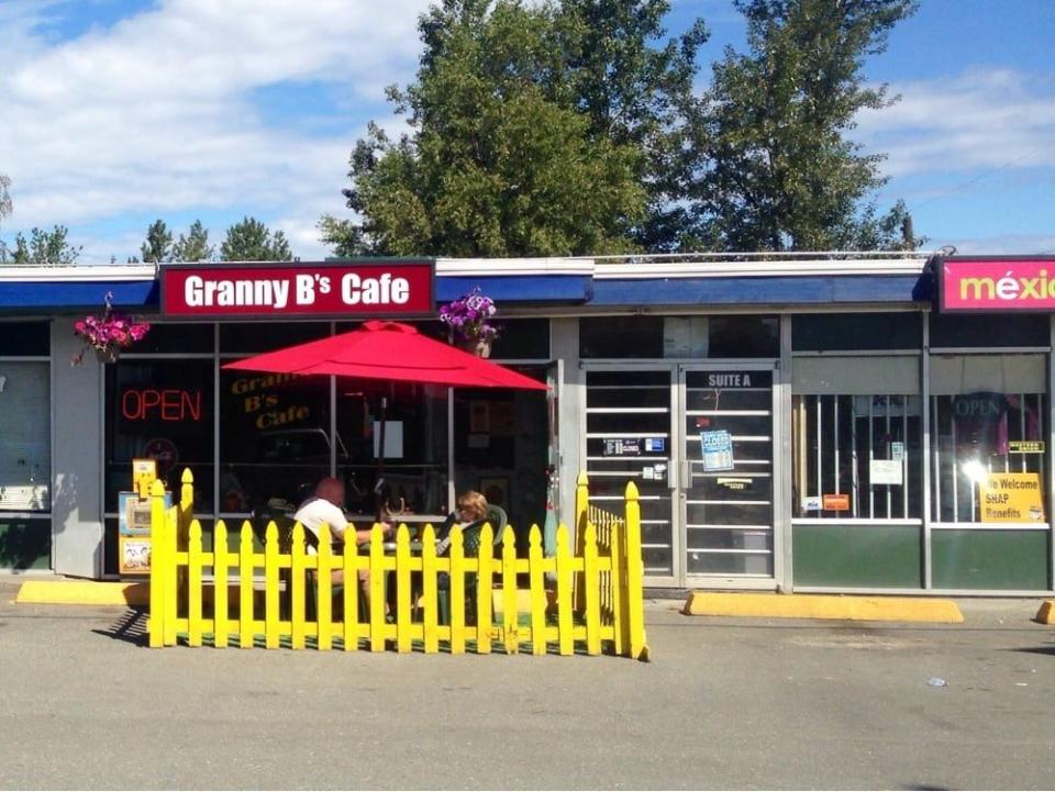 <p><strong><a href="https://www.yelp.com/biz/granny-bs-cafe-anchorage" rel="nofollow noopener" target="_blank" data-ylk="slk:Granny B's Cafe;elm:context_link;itc:0;sec:content-canvas" class="link ">Granny B's Cafe</a>, Anchorage</strong><br><br>"I'm a regular at Granny's. The food is consistently delicious and the staff leaves you feeling like part of a slightly eccentric family." — Yelp user <a href="https://www.yelp.com/user_details?userid=ppGVlfFczmyI4y71-kHaog" rel="nofollow noopener" target="_blank" data-ylk="slk:Suzanne T.;elm:context_link;itc:0;sec:content-canvas" class="link ">Suzanne T.</a><br><br>Photo: Yelp/<a href="https://www.yelp.com/biz_photos/granny-bs-cafe-anchorage?select=sT8AsRbtW7ytkTXiltXU5w" rel="nofollow noopener" target="_blank" data-ylk="slk:Kathy H.;elm:context_link;itc:0;sec:content-canvas" class="link ">Kathy H.</a></p>