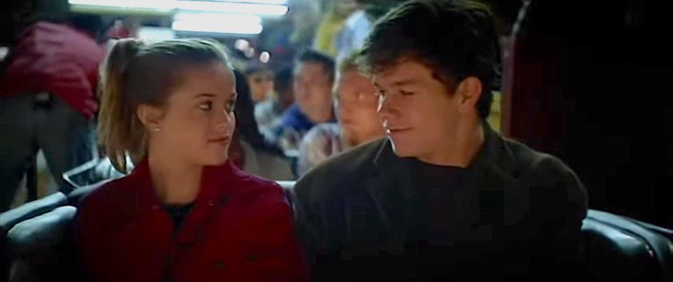 Reese Witherspoon and Mark Wahlberg in "Fear."