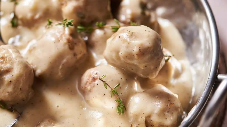 turkey meatball in gravy