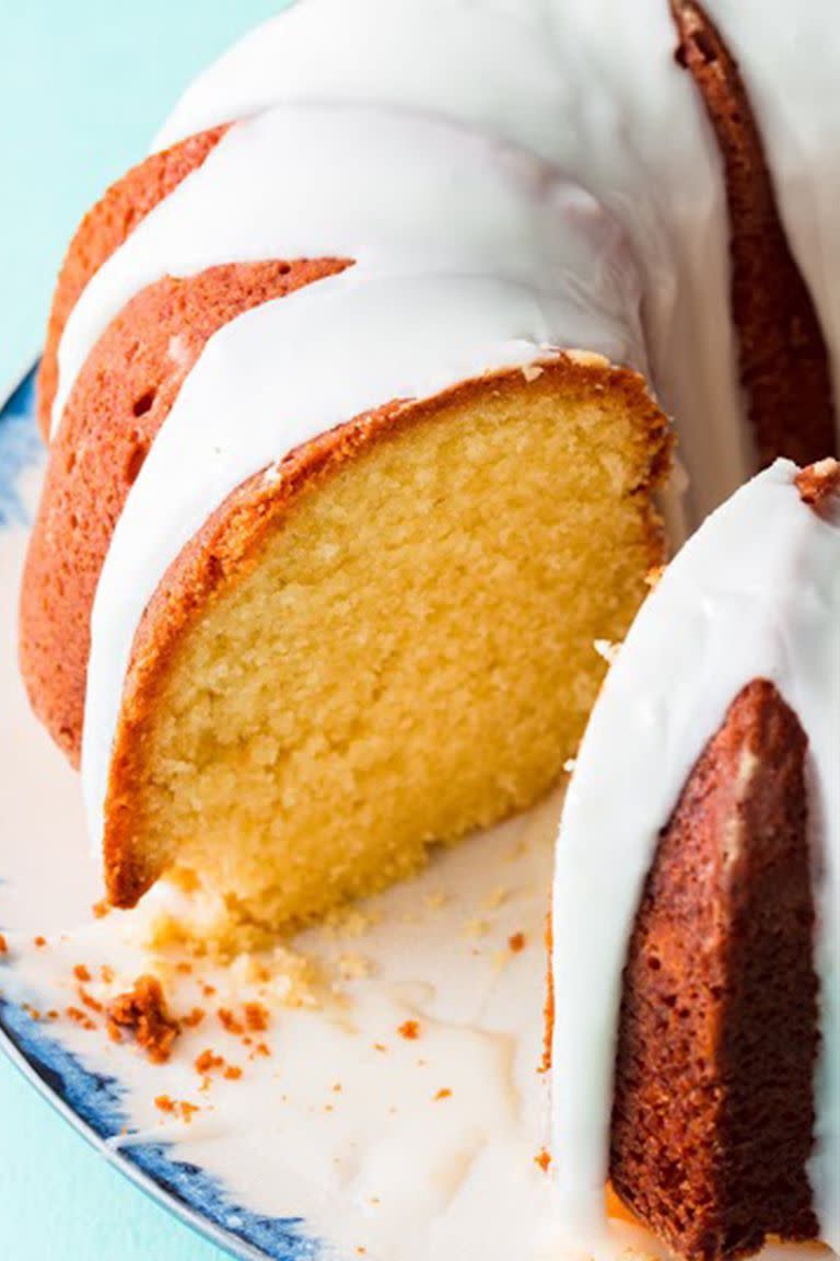 vanilla bundt cake   delishcom