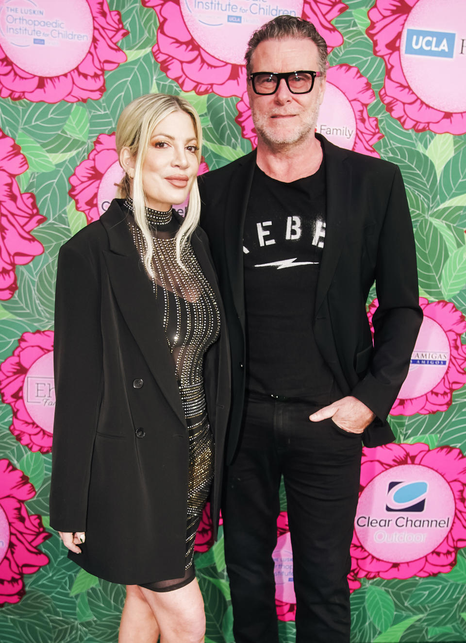 Tori Spelling Amicably Greets Estranged Husband Dean McDermott and His Girlfriend Lily Calo