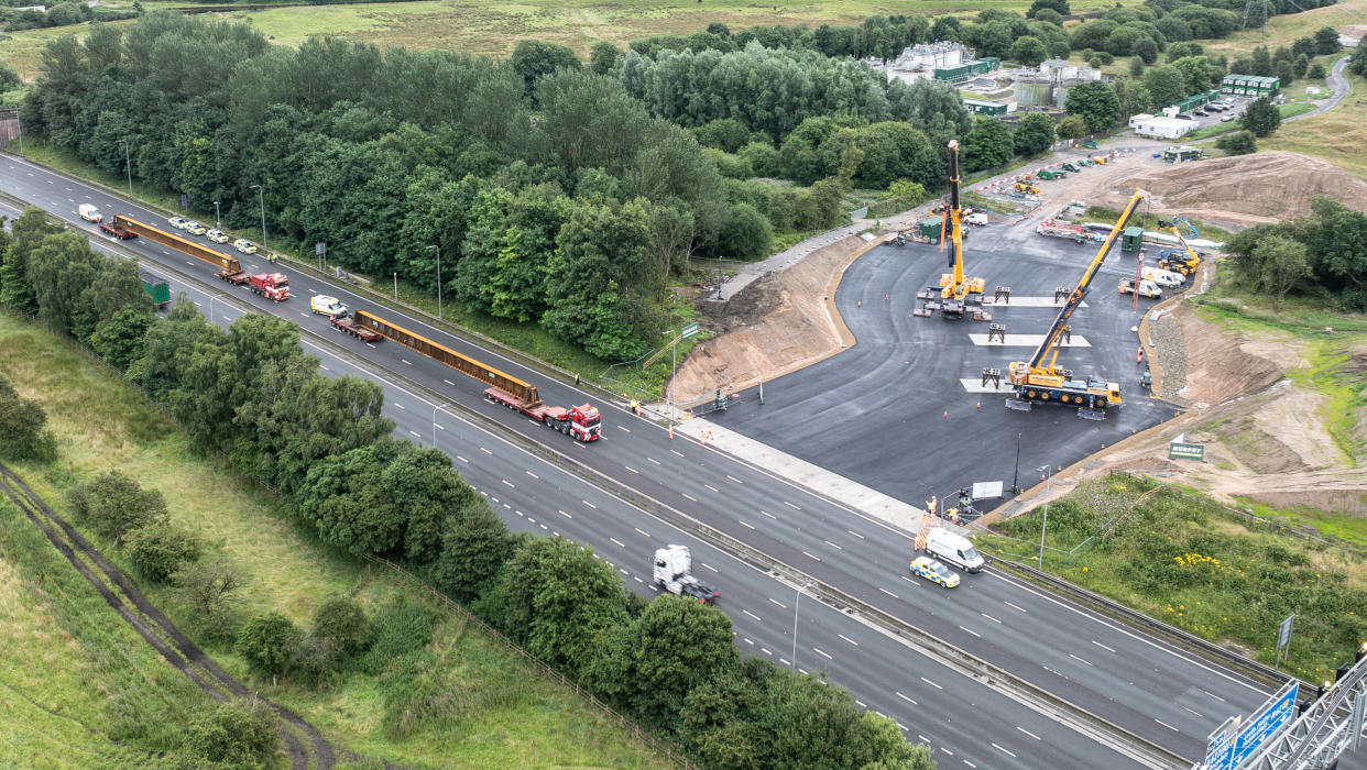 Passengers and motorists are urged to check before they travel this September as Network Rail carries out a multi-million-pound bridge replacement.

Network Rail is investing more than £22m to rebuild a 42-metre-long, 2000 tonne railway bridge that takes trains over the M62 in Castleton, near Rochdale.

For the first time in living memory, the M62 will be closed over two weekends.

The closures are on the eastbound carriageway between J18 and J20 and the westbound carriageway between J19 and J20:

9pm Friday 6 – 6am Monday 9 September
9pm Friday 20 – 6am Monday 23 September

(Network Rail) 