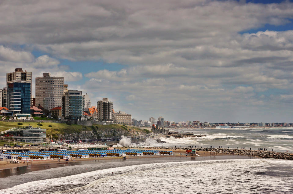 Vista de la costa y la ciudad de Mar de Plata en Argentina. Foto: Getty Images.