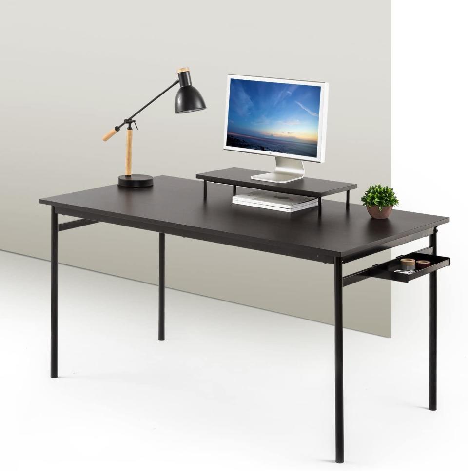 Zinus OLB-DS-PL55 Port Computer Desk. Image via Amazon.