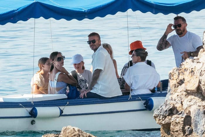 Victoria Beckham y su familia de vacaciones
