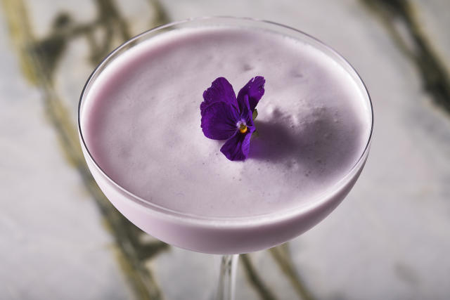 Blooming marvellous: a guide to using edible flowers in cocktails - Craft  Gin Club