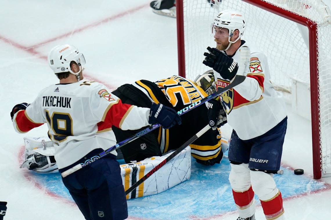 Florida Panthers center Sam Bennett, right, is congratulated by Matthew Tkachuk (19) after his goal against Boston Bruins goaltender Linus Ullmark (35) during the second period of an NHL hockey game, Monday, Oct. 17, 2022, in Boston. (AP Photo/Charles Krupa)