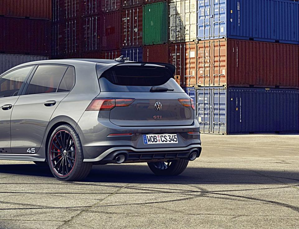 紀念GTI 45周年，福斯推出全新Golf GTI Clubsport 45高性能掀背