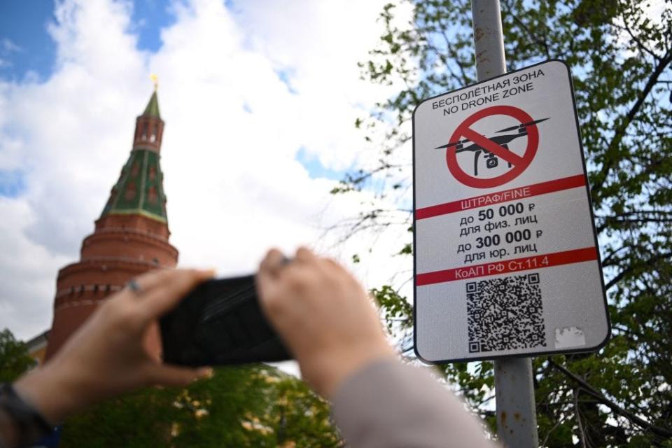 A "No Drone Zone" sign sits just off the Kremlin in central Moscow as it prohibits unmanned aerial vehicles (drones) flying over the area, on May 3, 2023.