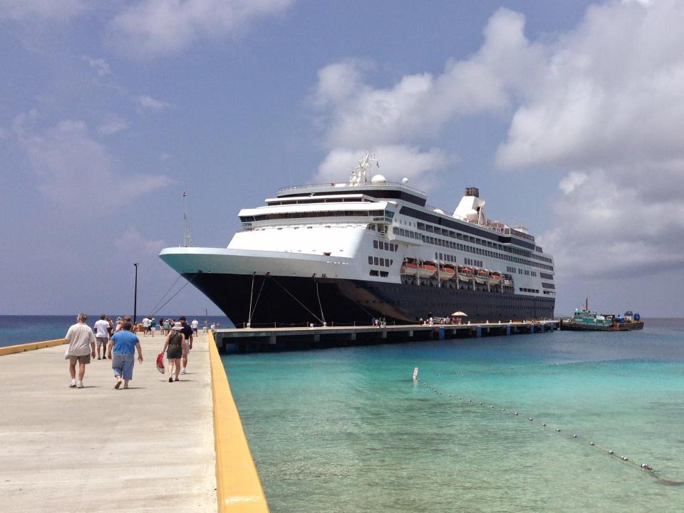 Victoria Cruises' Victora Majestic on water