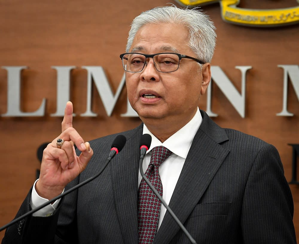 Senior Minister Datuk Seri Ismail Sabri Yaakob speaks during a press conference at Parliament in Kuala Lumpur August 18, 2020. — Bernama pic