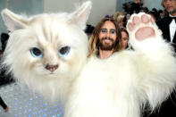 NEW YORK, NEW YORK - MAY 01: Jared Leto, dressed as Choupette, attends the 2023 Met Gala Celebrating "Karl Lagerfeld: A Line Of Beauty" at Metropolitan Museum of Art on May 01, 2023 in New York City. (Photo by Jeff Kravitz/FilmMagic)