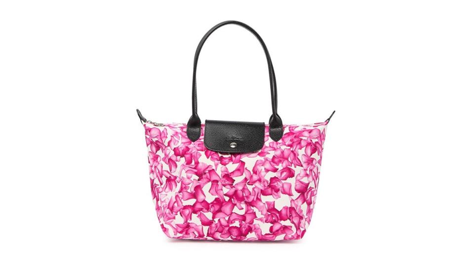 This bag comes in a super fun pattern just in time for springtime.