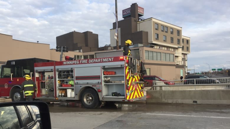 Winnipeg fire crews douse blaze in hotel laundry room