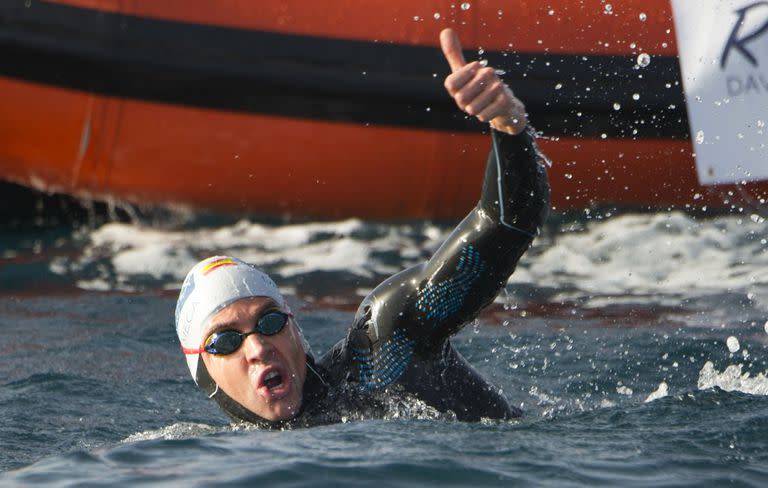 El nadador español de aguas abiertas David Meca culpó a un plato típico brasileño en 1999; la FINA le restituyó la licencia para competir en 2002.