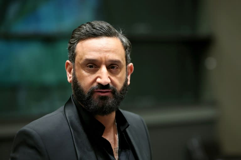 L'animateur Cyril Hanouna devant la commission d'enquête parlementaire sur l'attribution des fréquences TV, à l'Assemblée nationale à Paris le 14 mars 2024 (ALAIN JOCARD)