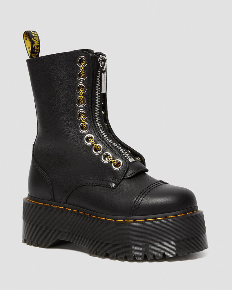 dr martens, boots, black, leather