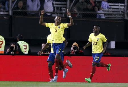 Ecuador's Frickson Erazo (front) celebrates after scoring a goal during their 2018 World Cup qualifying soccer match against Argentina at the Antonio Vespucio Liberti stadium in Buenos Aires, Argentina, October 8, 2015. REUTERS/Enrique Marcarian