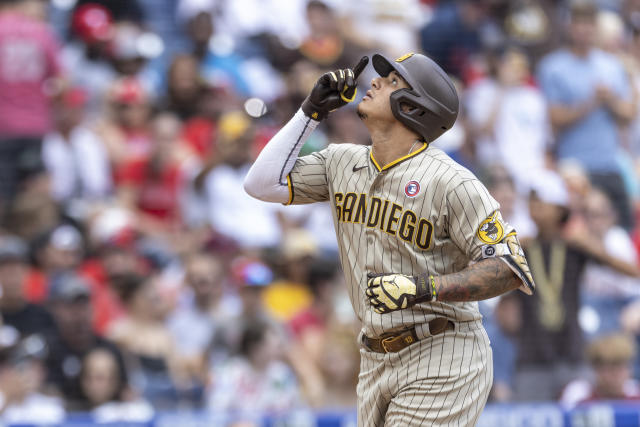 Padres lose as Richards completes first step; Machado homers again