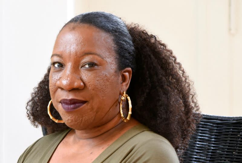 ▲社運人士伯克（Tarana Burke）在2006年最先提出「MeToo」這個詞，用來替曾遭到性侵的女性發聲、給予支持，並籌拍了一部名為「MeToo」的紀錄片。（圖／美聯社／達志影像）