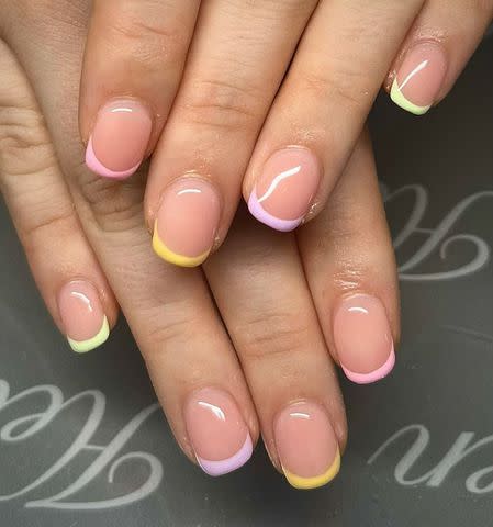 <p><a href="https://www.instagram.com/nails_and_beauty_by_daisy/" data-component="link" data-source="inlineLink" data-type="externalLink" data-ordinal="1">nails_and_beauty_by_daisy</a></p>