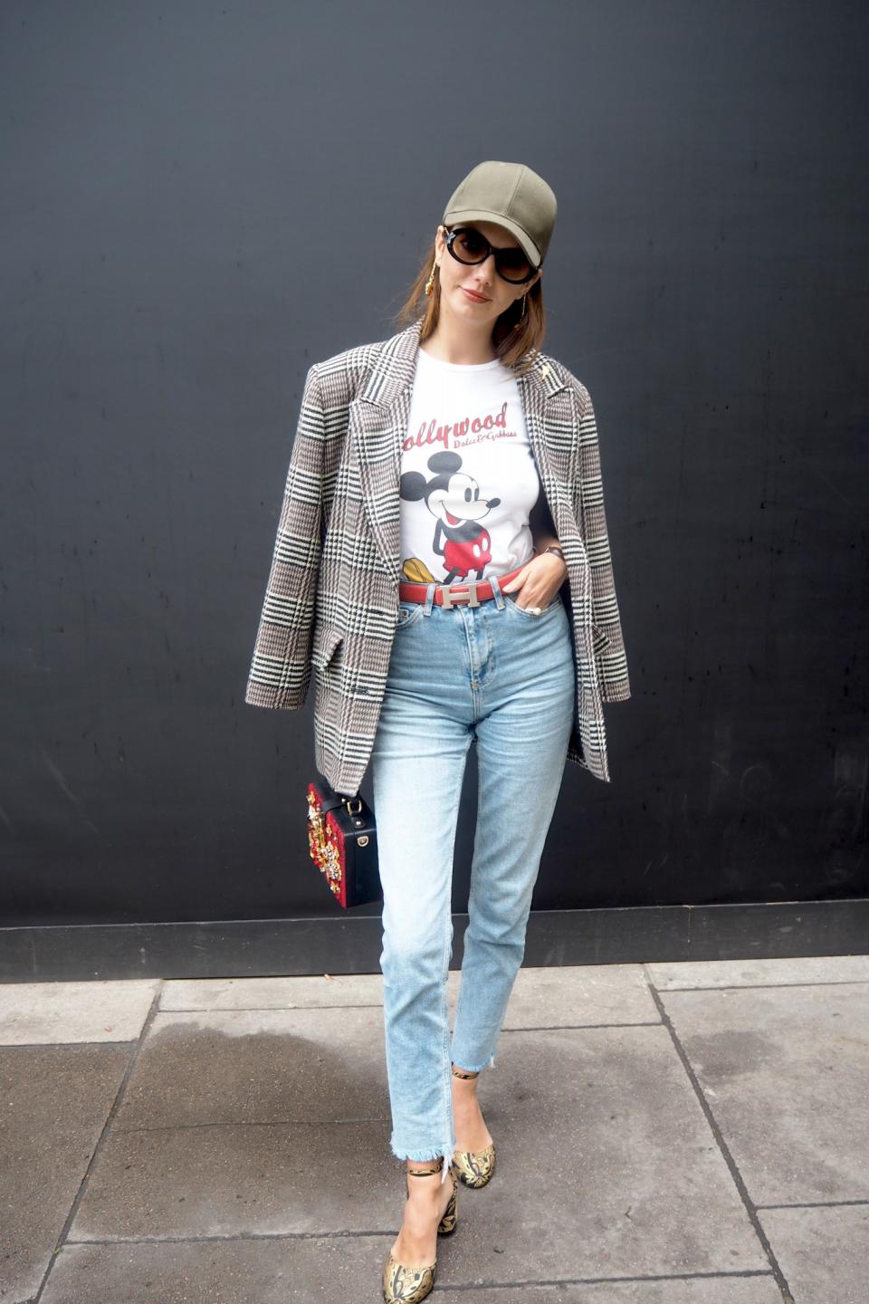 <p>Vera Lovici is Fashion Week GOALS with her vintage YSL blazer and Hermes belt. [Photo: Yahoo Style UK/Sabrina Carder] </p>