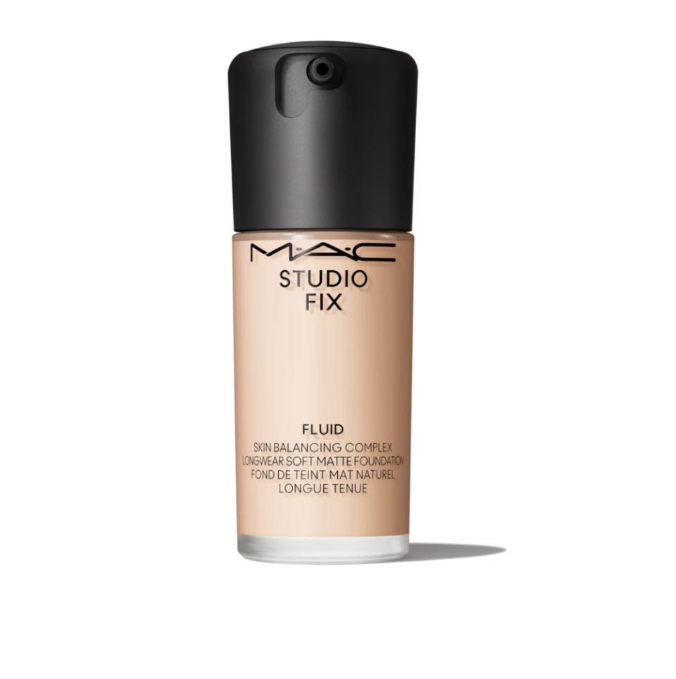 M‧A‧C STUDIO FIX FLUID  $365