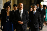 <p>LONDON, ENGLAND - MAY 06: Swiss President Alain Berset (C) and his wife Muriel Zeender Berset (L) arrive to take their seats ahead of the Coronation of King Charles III and Queen Camilla on May 6, 2023 in London, England. The Coronation of Charles III and his wife, Camilla, as King and Queen of the United Kingdom of Great Britain and Northern Ireland, and the other Commonwealth realms takes place at Westminster Abbey today. Charles acceded to the throne on 8 September 2022, upon the death of his mother, Elizabeth II. (Photo by Ben Stansall - WPA Pool/Getty Images)</p> 