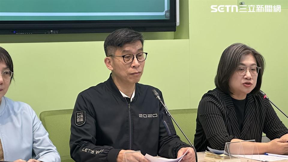 鍾佳濱回應中選會委員提名名單恐引發綠營部分支持者的不滿。（圖／記者詹宜庭攝影）