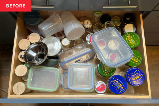 Moming About: Organizing Your Tupperware Lids with a CD Rack