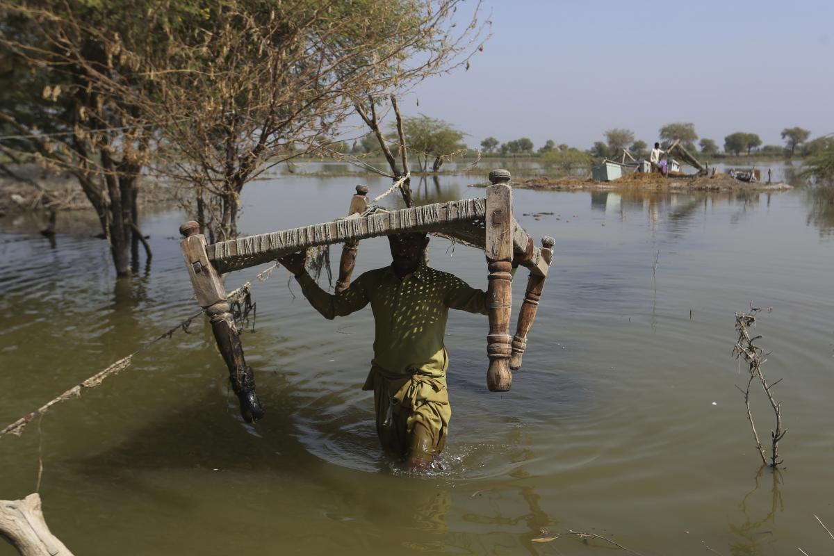 #Study finds more people are moving into high flood zones, increasing risk of water disasters