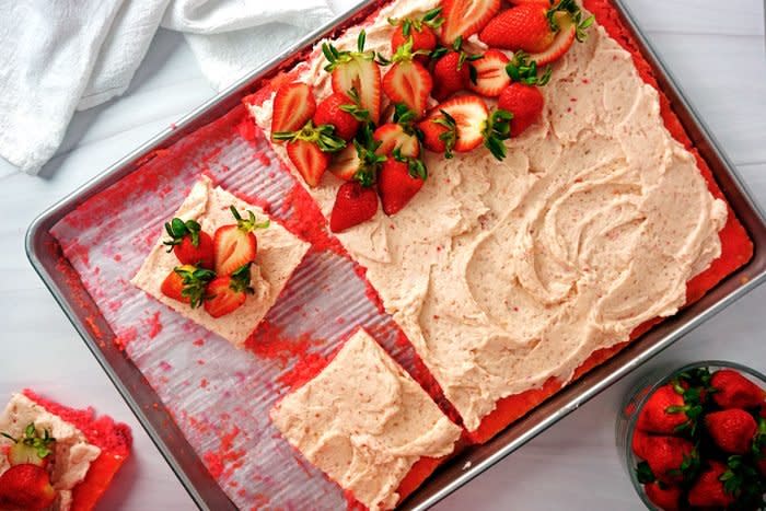 Strawberry Texas Sheet Cake 