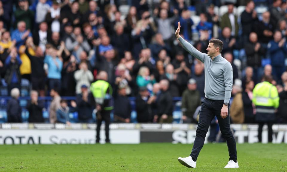 <span>John Mousinho waves to the fans at Fratton Park. He took them to eighth in 2023 and they are now on the verge of promotion.</span><span>Photograph: Kieran Cleeves/PA</span>