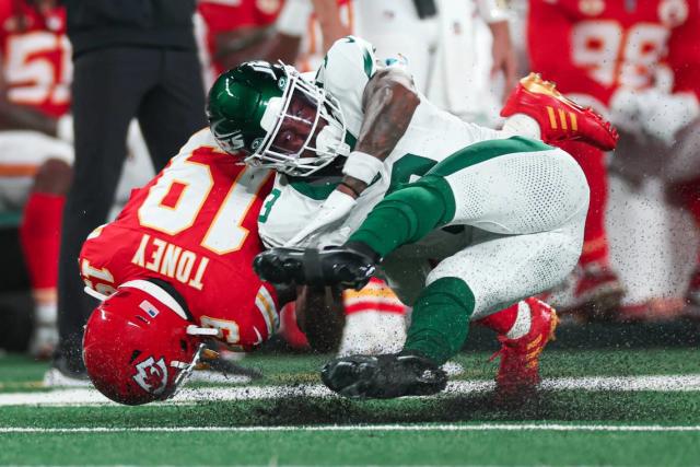 Chiefs snap counts: Wide receivers have a quiet game in KC victory over NY  Jets