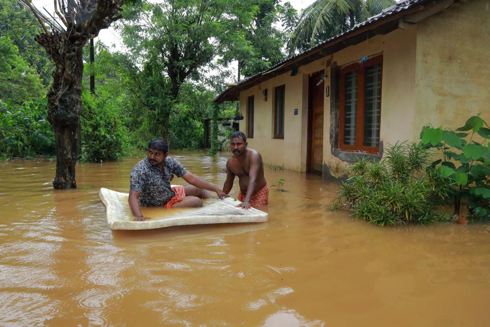 Heavy monsoon triggers floods in India