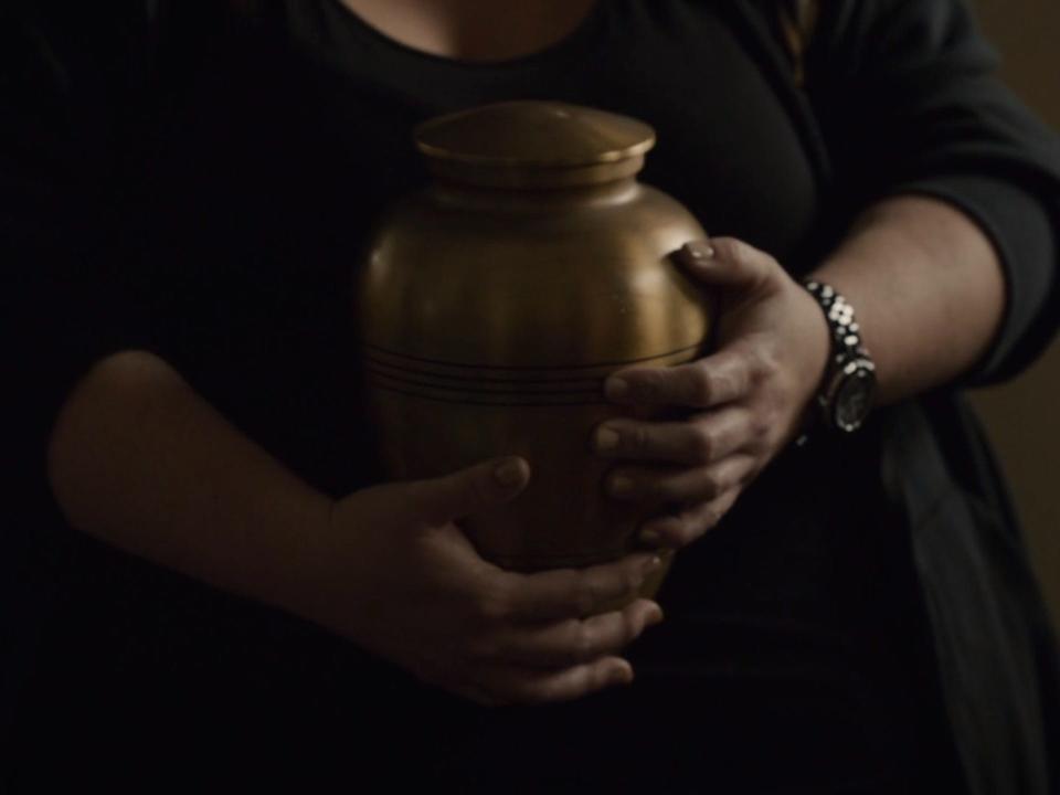 an urn.