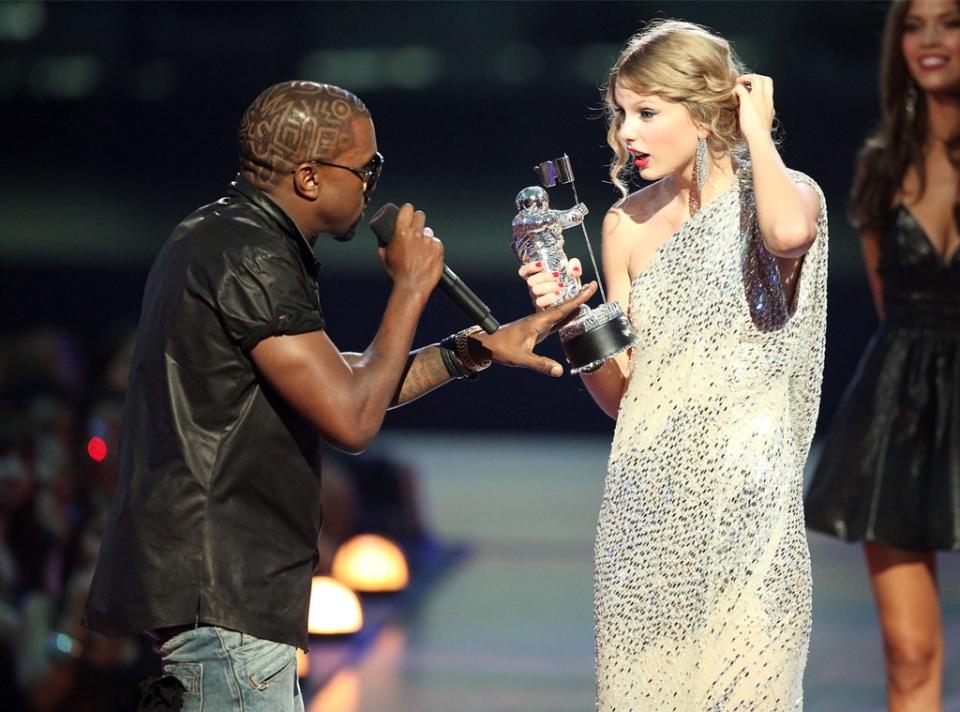 Taylor Swift, Kanye West, 2009 MTV Video Music Awards, VMAs